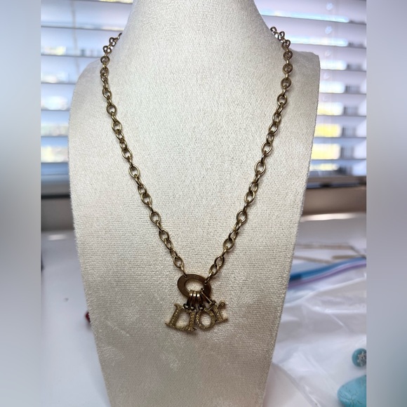 DIOR Crystal Charm Necklace - Picture 9 of 10